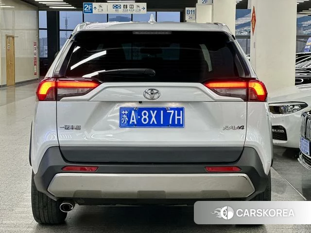 Toyota RAV4 Rongfang 2024 Белый из Китая, фото 5