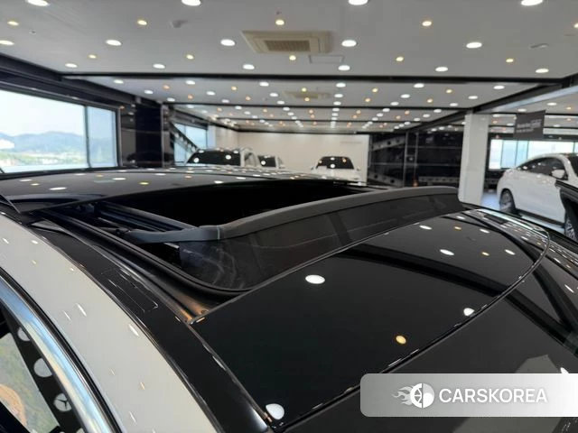 Mercedes-Benz C-Class W206 2024 Белый из Кореи, фото 5