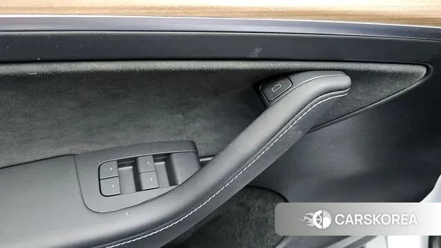 Tesla Model Y id 2910117 из Кореи 5