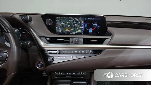 Lexus ES300h 7th generation 2019 Песочный из Кореи, фото 5