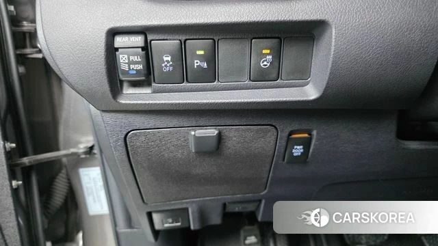 Toyota Sienna 2018 Серый из Кореи, фото 5