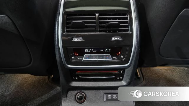 BMW X7 (G07) 2022 Черный из Кореи, фото 5