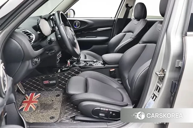 Mini Cooper Clubman 2023 Серебристо-серый из Кореи, фото 5