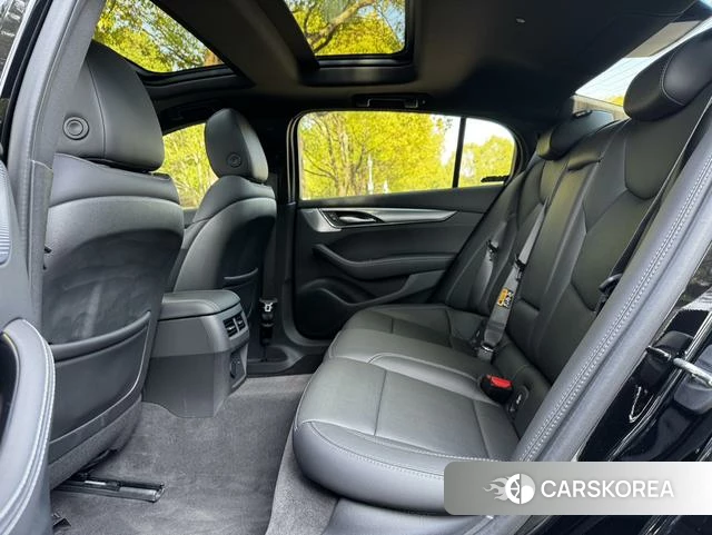 Cadillac CT5 2023 Черный из Китая, фото 5