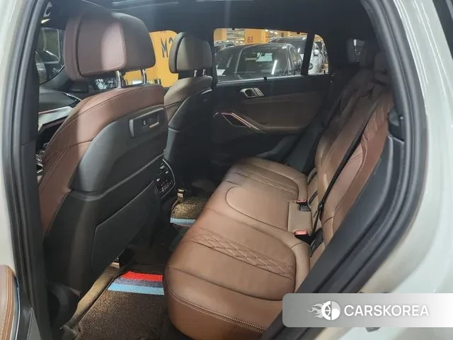 BMW X6 (G06) 2023 Жемчужный цвет из Кореи, фото 5