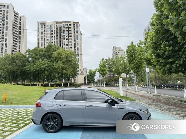 Volkswagen Golf 2022 Серебристо-серый из Китая, фото 5