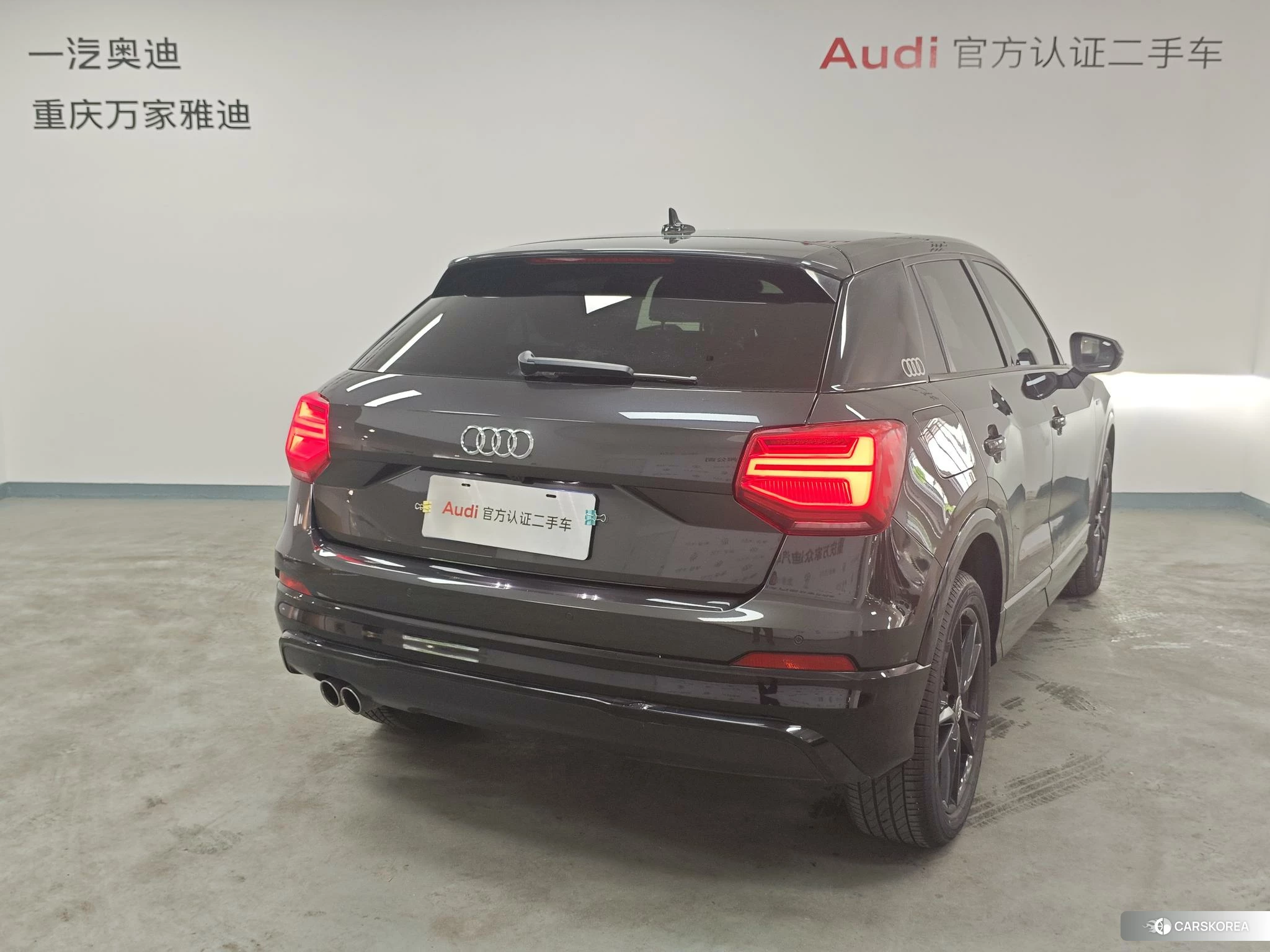 Audi Q2L 2021 Темно-серый из Китая, фото 5
