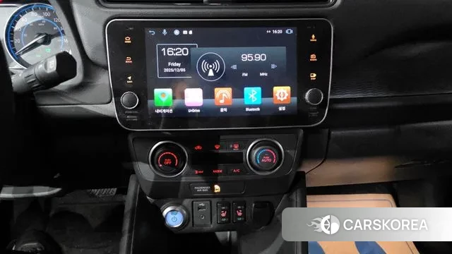 Nissan Leaf (ZE1) 2019 Белый из Кореи, фото 5