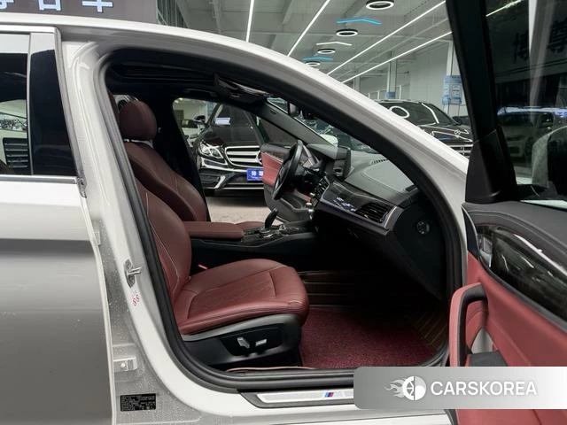 BMW 5 series 2021 Белый из Китая, фото 5