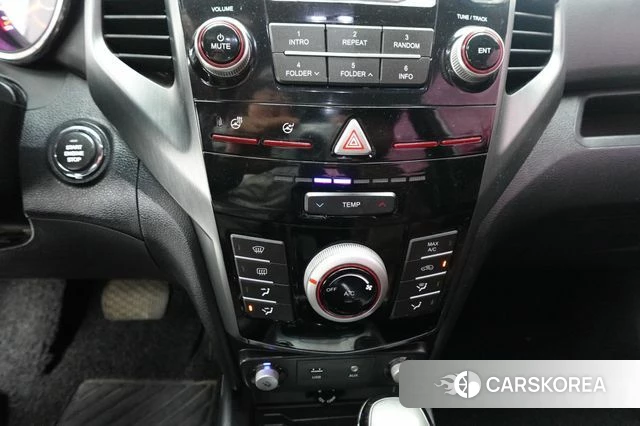 Ssangyong Tivoli Armor 2018 Белый двухцветный из Кореи, фото 5