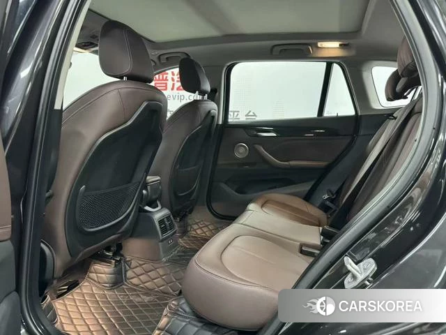 BMW X1 2022 Темно-серый из Китая, фото 5