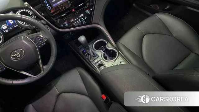Toyota Camry (XV70) 2024 Белый из Кореи, фото 5