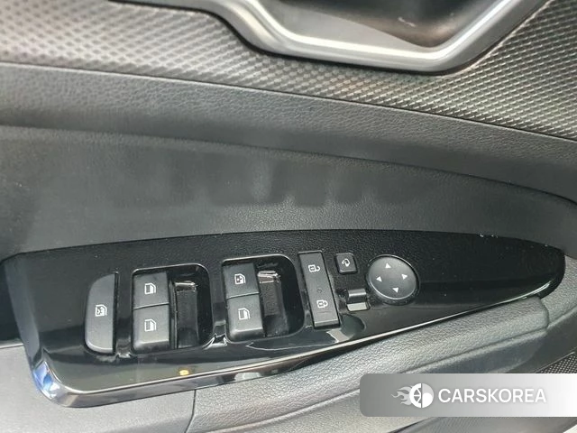 Kia Sportage 5th Generation 2023 Белый из Кореи, фото 5