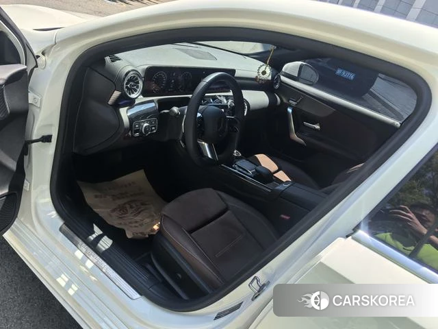 Mercedes-Benz Class A 2024 Белый из Китая, фото 5