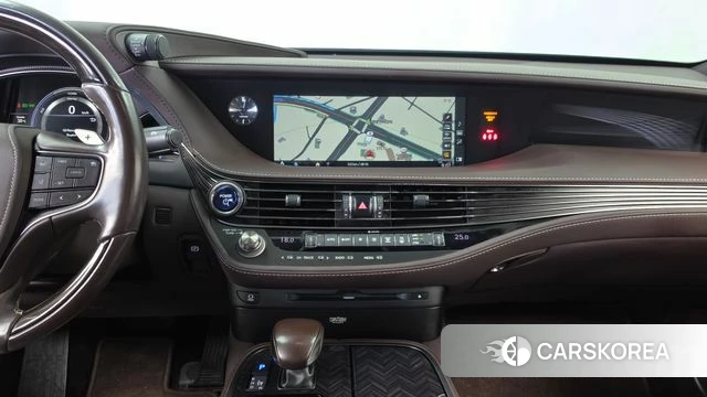 Lexus LS500h 5th generation 2018 Черный из Кореи, фото 5