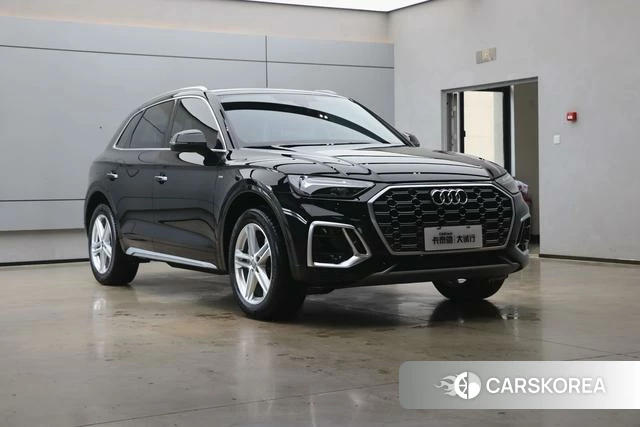 Audi Q5L 2022 Черный из Китая, фото 5