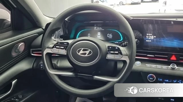 Hyundai The New Avante (CN7) 2024 Белый из Кореи, фото 5
