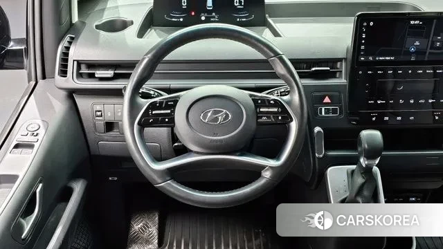 Hyundai Staria 2023 Черный из Кореи, фото 5