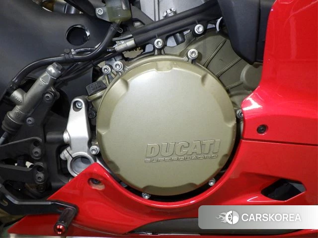 Ducati 1199 PANIGALE 2012 из Японии, фото 3