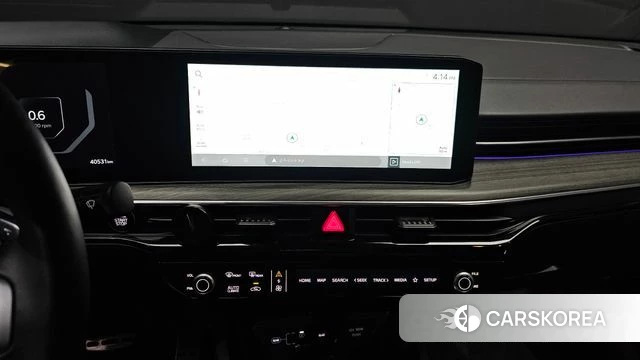Kia The New K5 3rd generation 2023 Белый из Кореи, фото 5