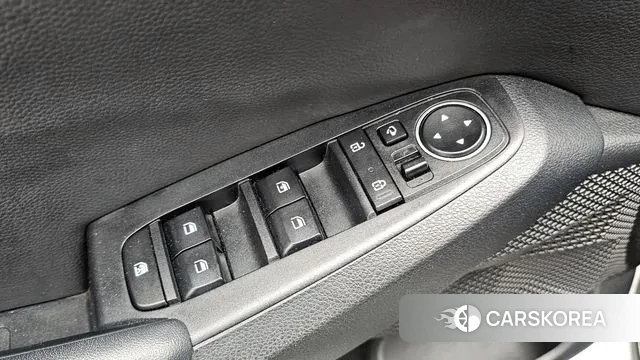 Kia Seltos 2022 Белый из Кореи, фото 5