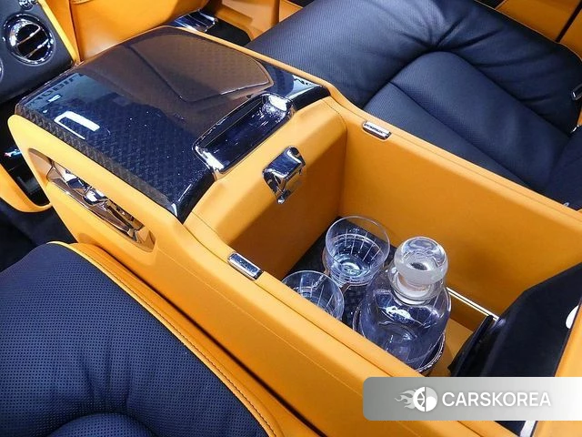 Rolls-Royce Cullinan 2024 Черный из Кореи, фото 5