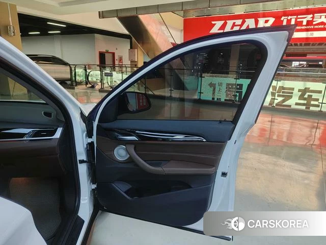BMW X1 2023 Белый из Китая, фото 5