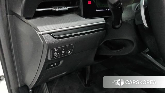 Kia The New K5 3rd generation 2025 Белый из Кореи, фото 5