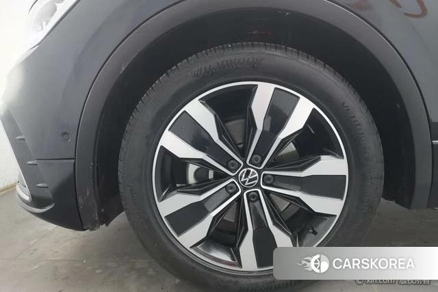 Volkswagen Tiguan L 2023 Черный из Китая, фото 5