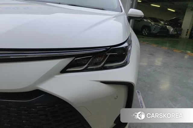 Toyota Corolla 2023 Белый из Китая, фото 5