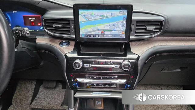 Ford Explorer 6th Generation 2022 Белый из Кореи, фото 5