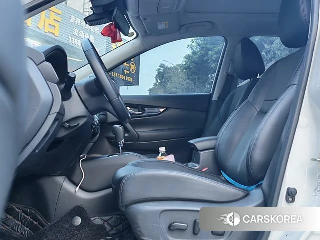 Nissan Qijun 2024 Белый из Китая, фото 5