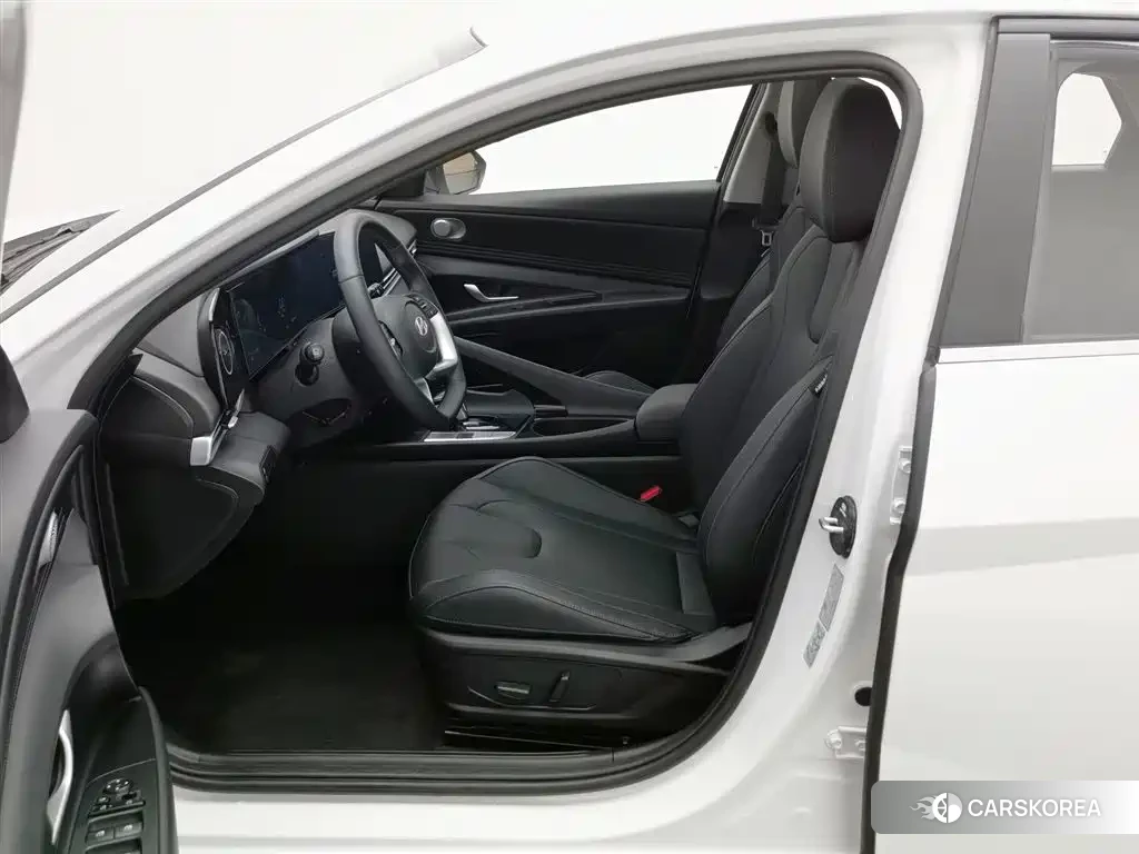 Hyundai Elantra 2025 Белый из Китая, фото 5