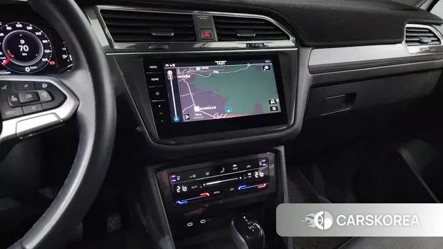 Volkswagen Tiguan Allspace 2022 Белый из Кореи, фото 5