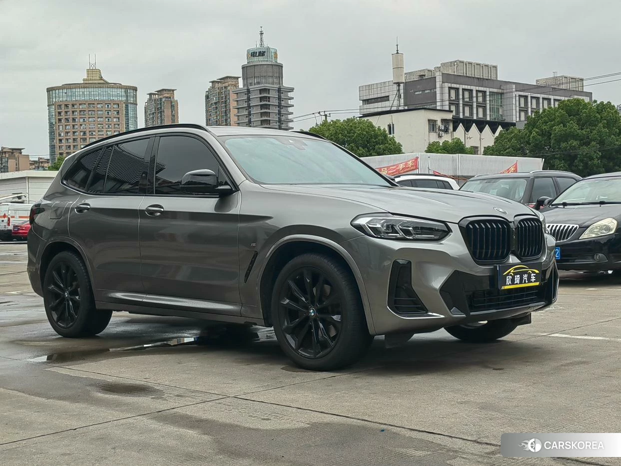 BMW X3 2022 Серебристо-серый из Китая, фото 5