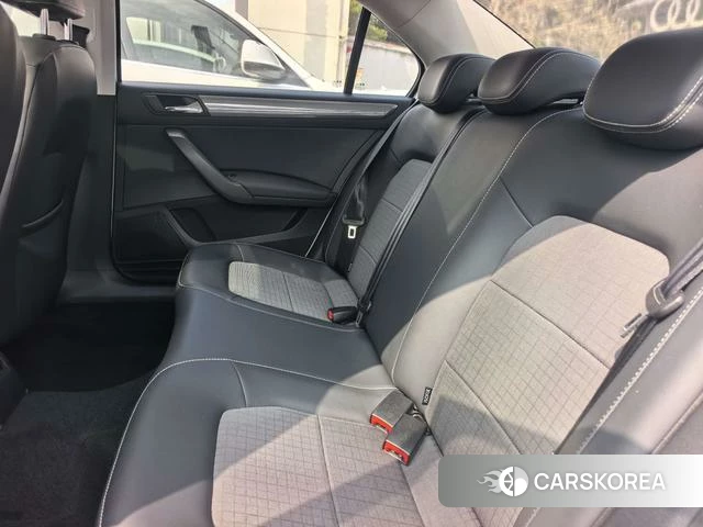 Volkswagen Santana 2018 Белый из Китая, фото 5