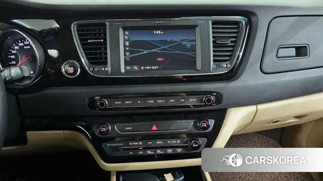 Kia The New Carnival 2019 Белый из Кореи, фото 5