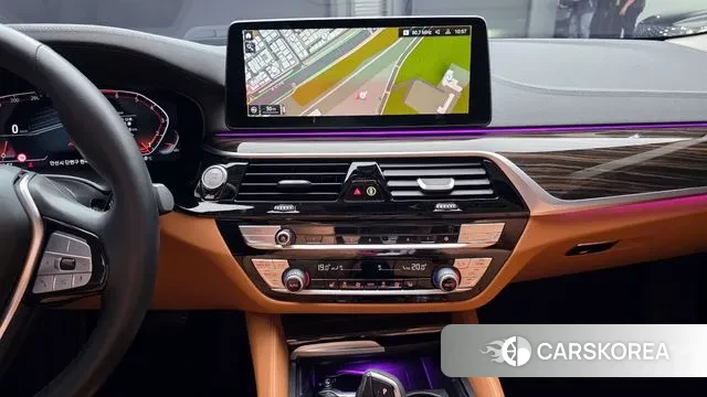 BMW 5 Series (G30) 2022 Серебряный из Кореи, фото 5