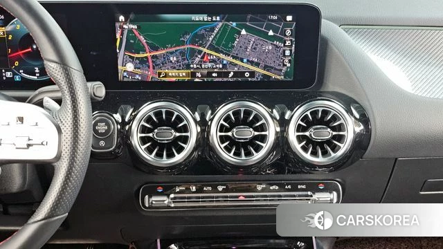 Mercedes-Benz GLA - Class H247 2023 Белый из Кореи, фото 5
