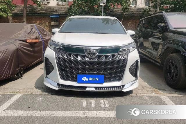 Toyota Grevia 2025 Белый из Китая, фото 5
