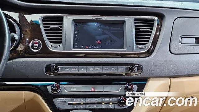 Kia The New Carnival 2018 Черный из Кореи, фото 5