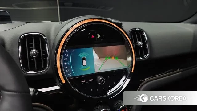 Mini Cooper S Countryman 2024 Светло-серебряный цвет из Кореи, фото 5