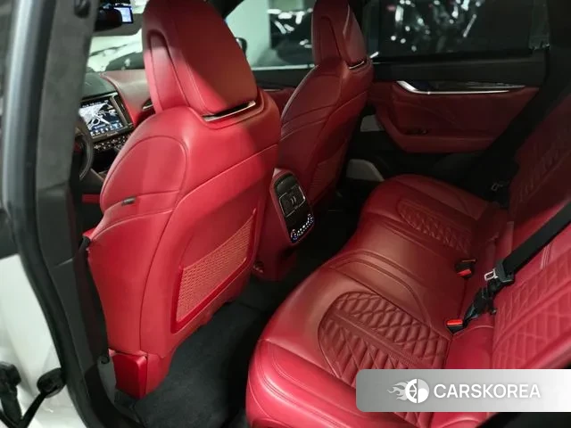 Maserati Levante 2019 Белый из Кореи, фото 5