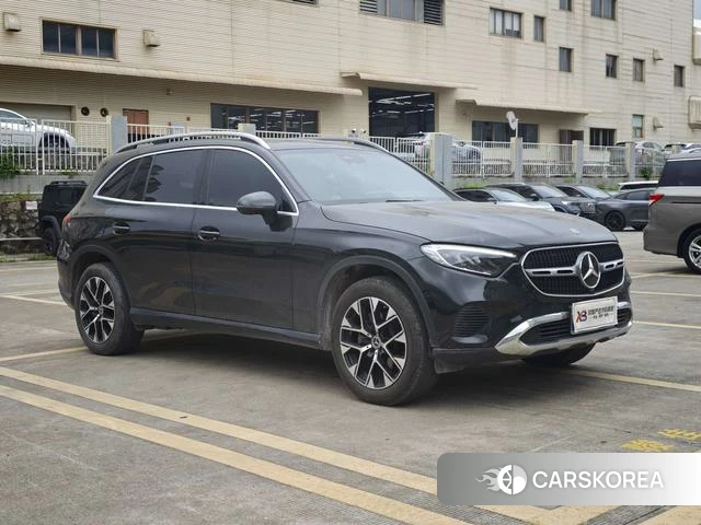 Mercedes-Benz GLC 2023 Черный из Китая, фото 5