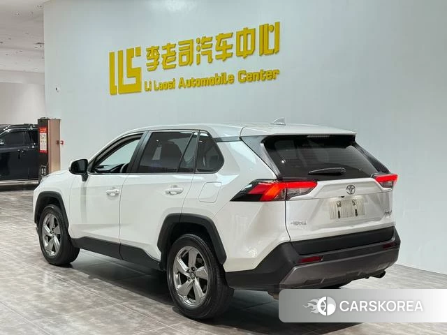 Toyota RAV4 Rongfang 2021 Белый из Китая, фото 5