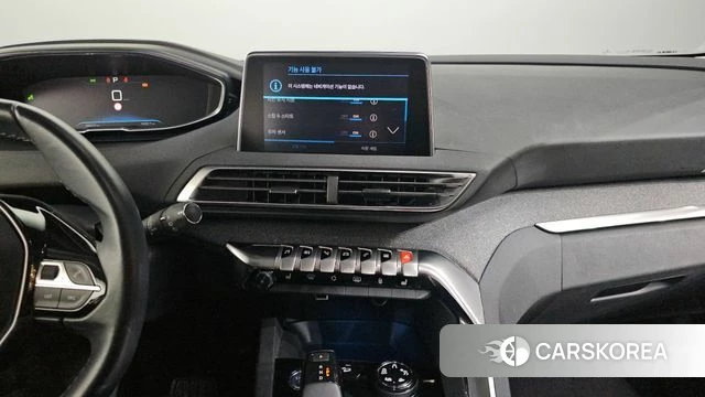 Peugeot 3008 second generation 2018 Белый из Кореи, фото 5