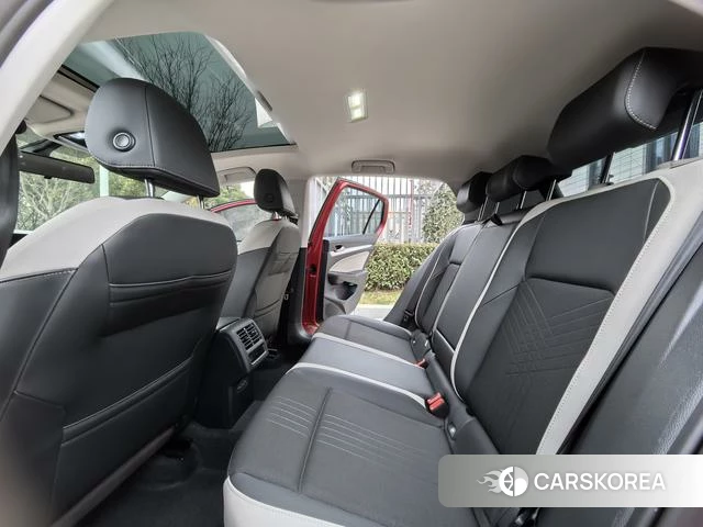 Volkswagen Golf 2021 Красный из Китая, фото 5