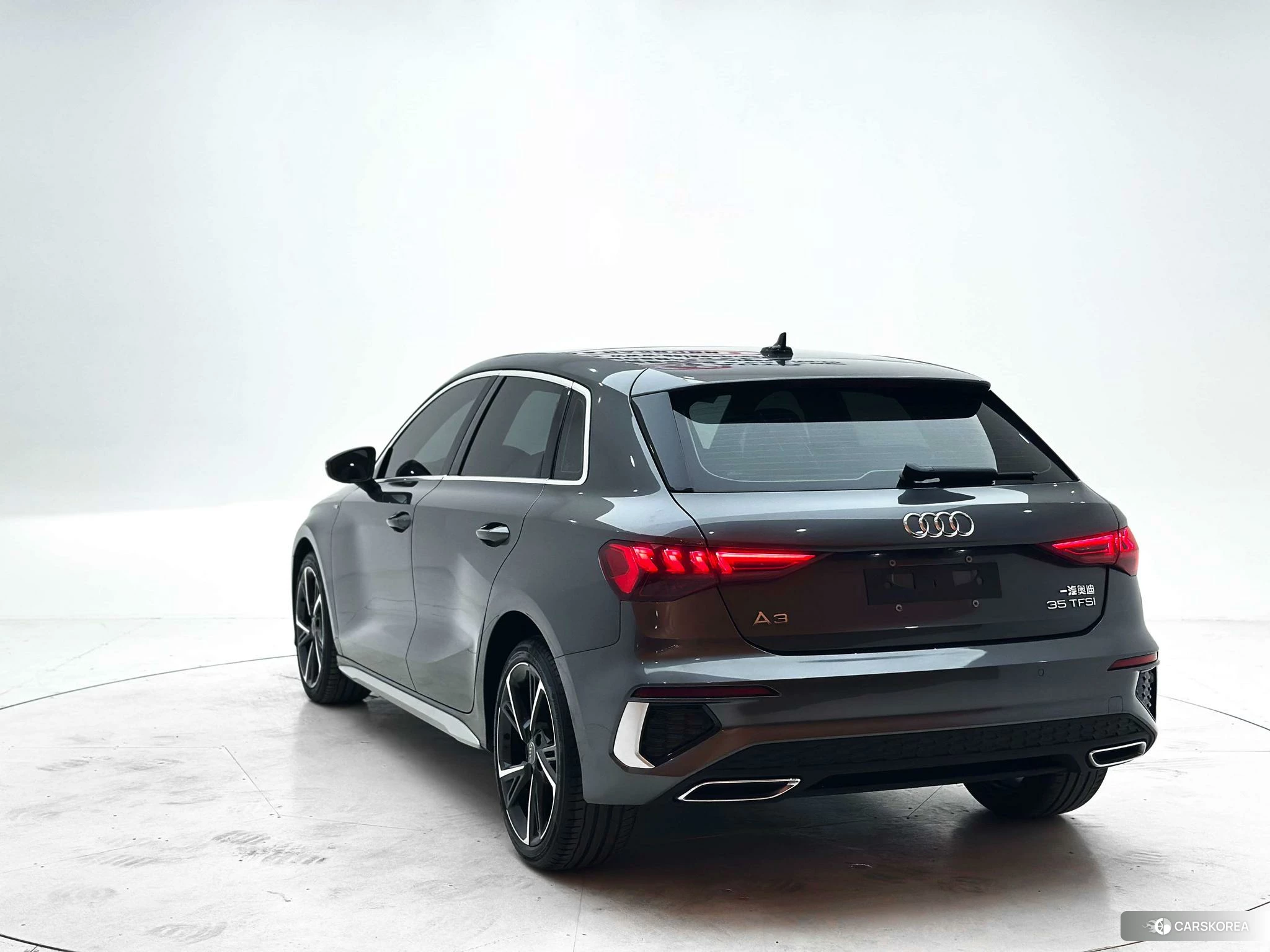 Audi A3 2021 Темно-серый из Китая, фото 5