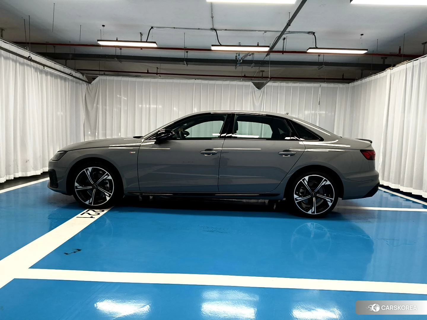 Audi A4L 2025 Темно-серый из Китая, фото 5