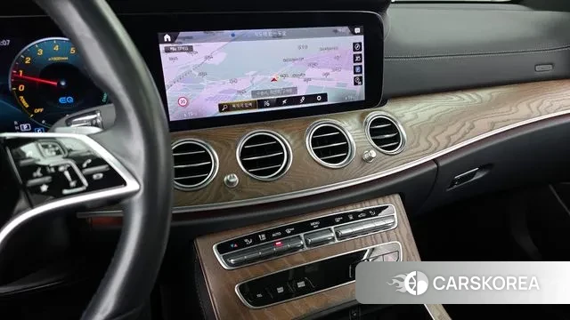 Mercedes-Benz E-Class W213 2021 Серый из Кореи, фото 5